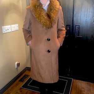 Ellen Tracy Coat with detachable fox fur collar